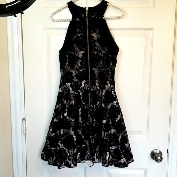 B Darlin Womens Black Halter Dress Size Medium - Picture 3 of 6